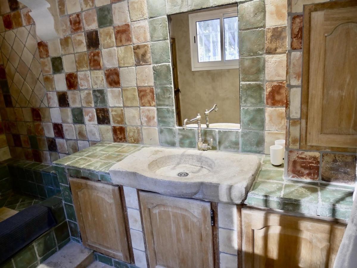 Le Pool House - Private Jacuzzi - Mas Des Sous Bois Hotel Ventabren Exterior photo